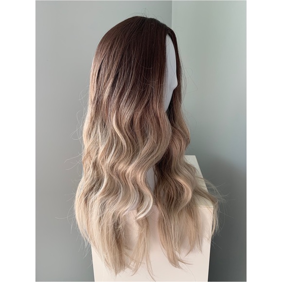 NEW Long Ombre Blonde Body Wave Synthetic Wig - Picture 2 of 3